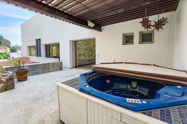 Casa en venta en La Herradura, Huixquilucan — foto 2 de 49