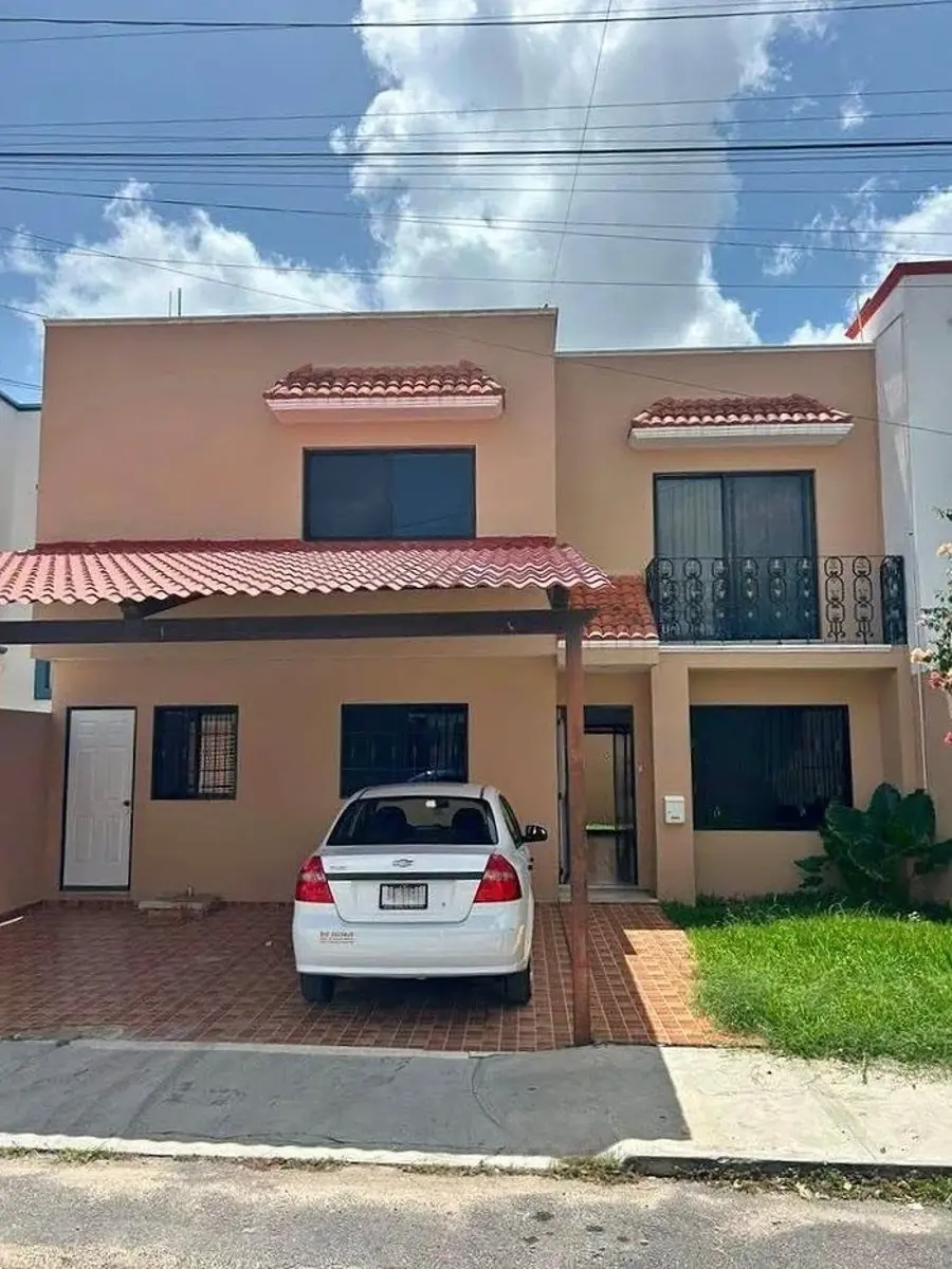 Casa en renta en Montebello, Mérida — foto 1 de 27