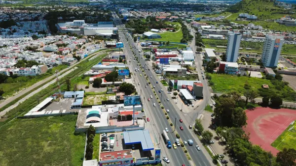 Terreno en venta en Los Olvera, Corregidora — foto 3 de 17