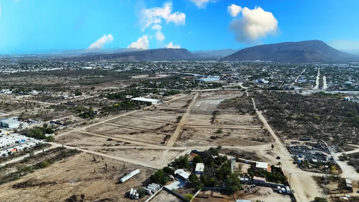Terreno en venta en La Fuente, La Paz — foto 1 de 16