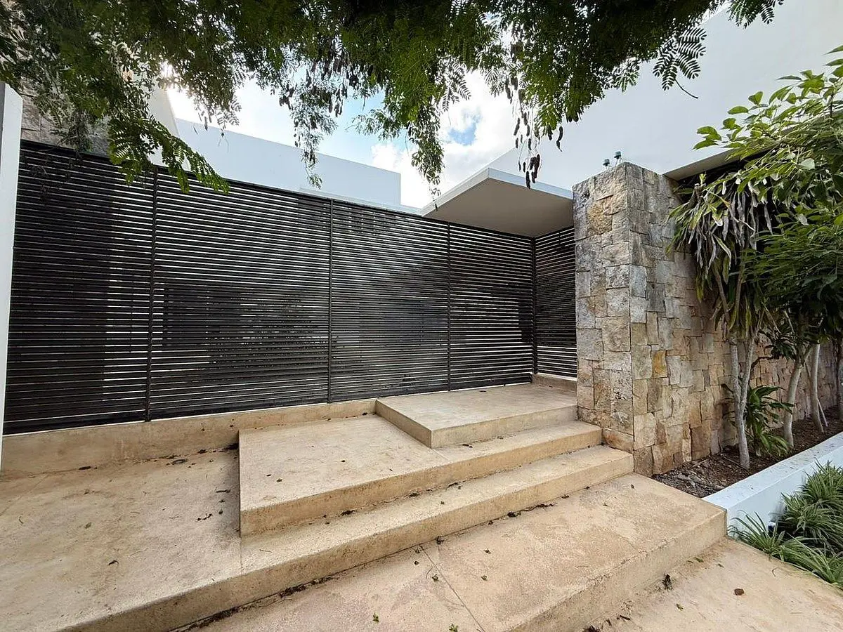 Casa en venta en Club de Golf la Ceiba, Mérida — foto 1 de 23