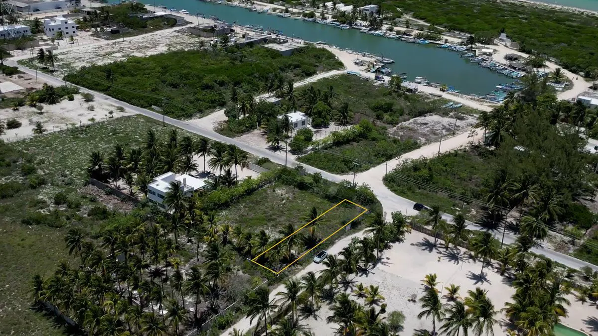 Terreno en venta en Telchac Puerto, Telchac Puerto — foto 1 de 48