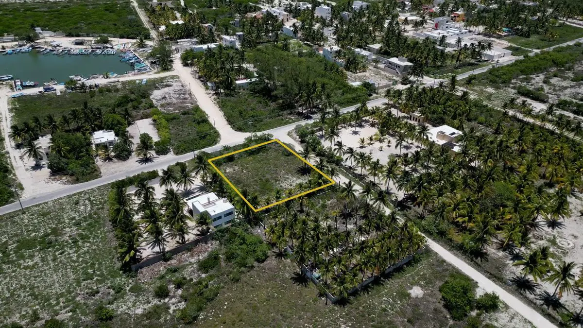 Terreno en venta en Telchac Puerto, Telchac Puerto — foto 1 de 40