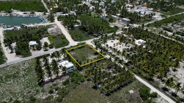 Terreno en Esquina a 200 Metros de la orilla del Mar en Venta en Telchac Puerto