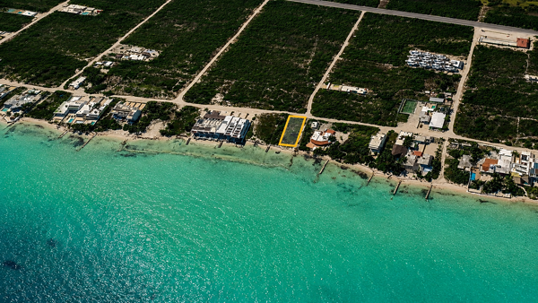 Terreno en Venta en Primera Fila en la Playa de San Benito, Dzemul, Yuc.(km21.5)