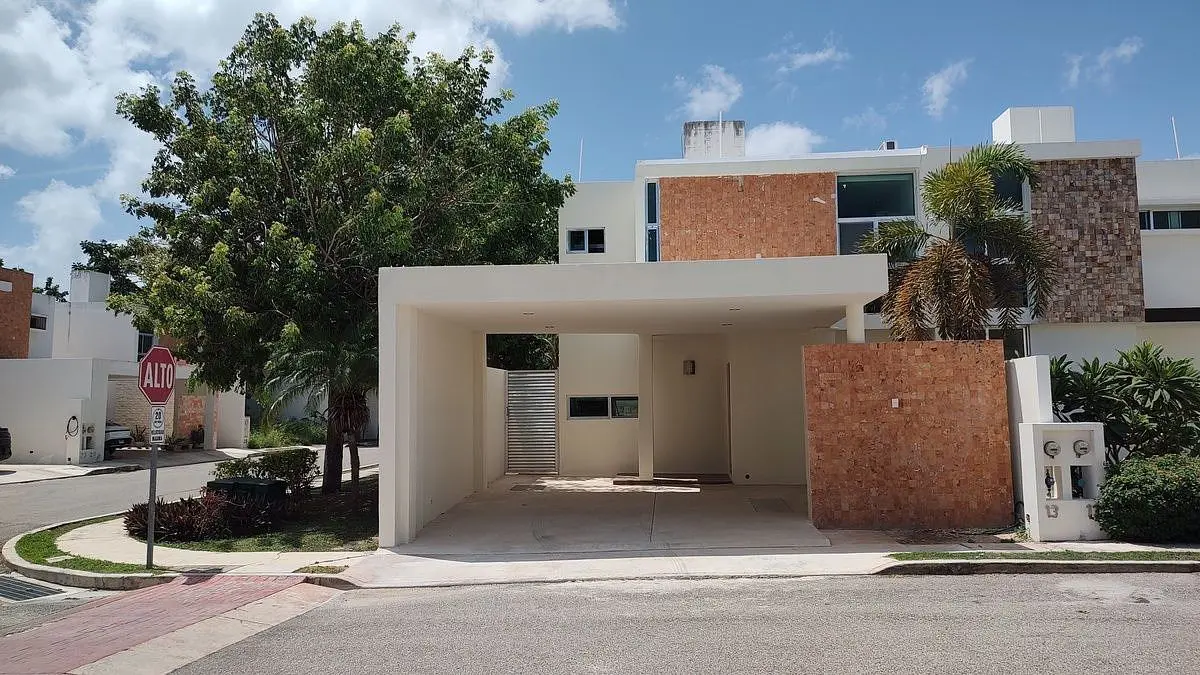 Casa en venta en San Pedro Cholul, Mérida — foto 1 de 30