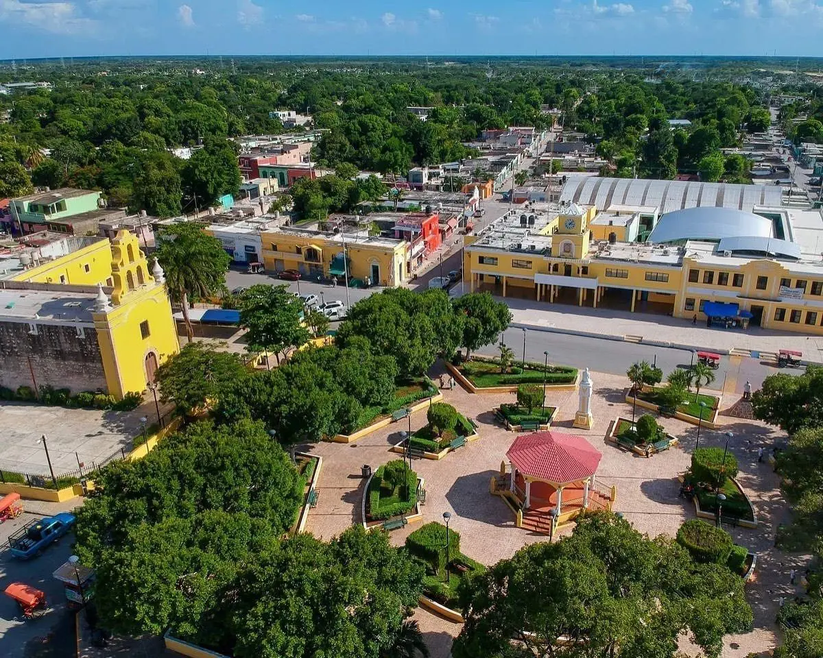 Terreno en venta en Bosques de Kanasín, Kanasín — foto 1 de 12
