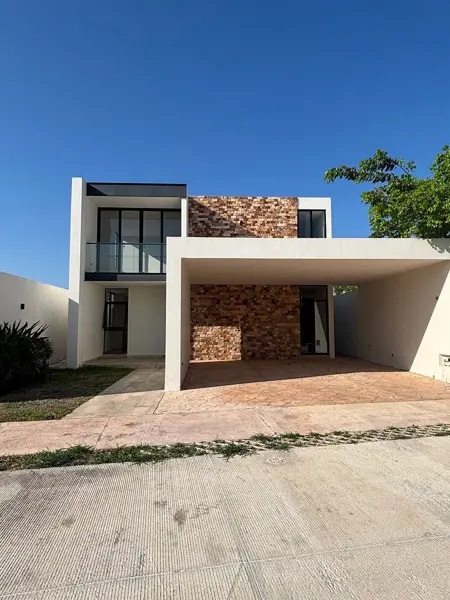 Casa(4) en Venta en Privada Varena en Cholul en Cholul