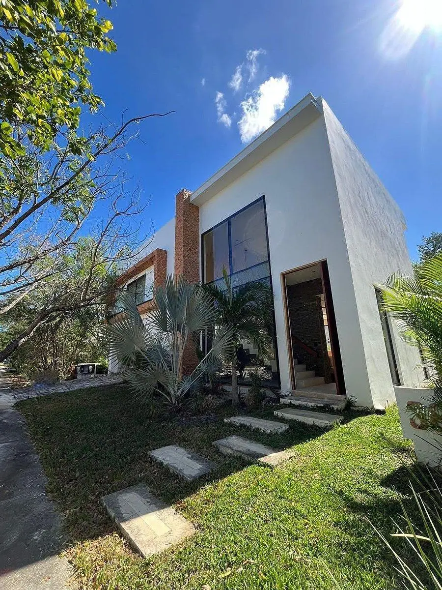 Casa en venta en Yucatán Country Club, Mérida — foto 1 de 18