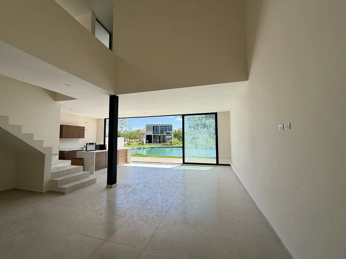 Casa en venta en Altozano, Mérida — foto 1 de 23
