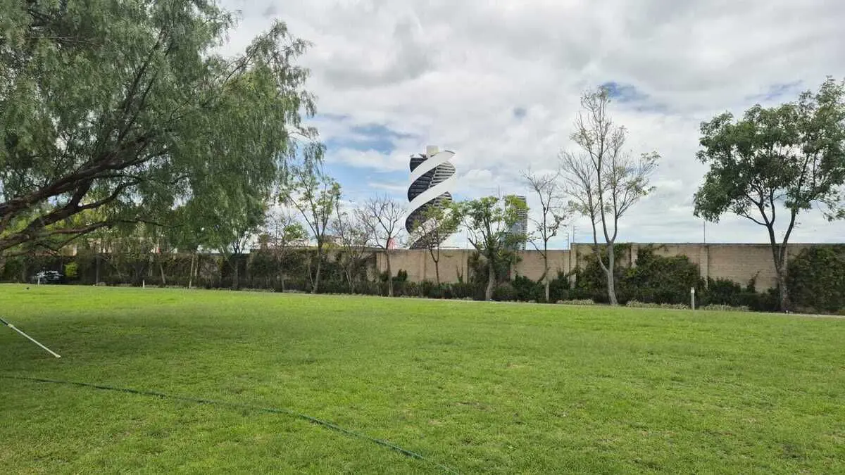 Terreno en venta en San Bernardino Tlaxcalancingo, San Andrés Cholula — foto 1 de 8