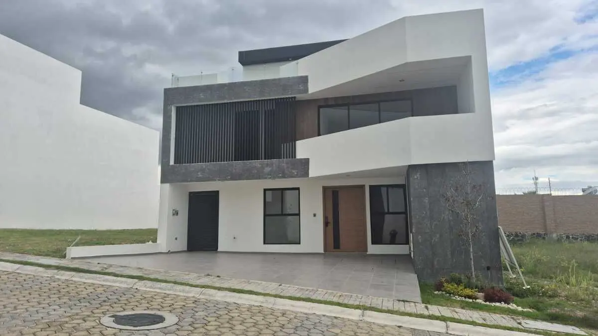 Casa en venta en Lomas de Angelópolis II, San Andrés Cholula — foto 1 de 15