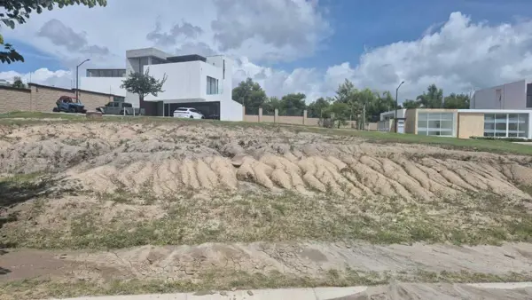 Terreno en venta en Lomas de Angelópolis III, San Andrés Cholula — foto 2 de 4