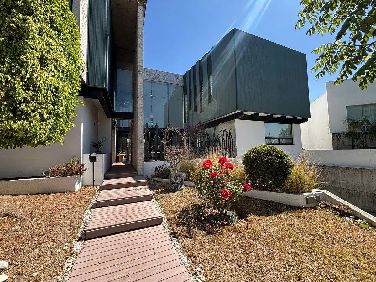 Casa en venta en Lomas de Angelópolis, San Andrés Cholula — foto 1 de 14