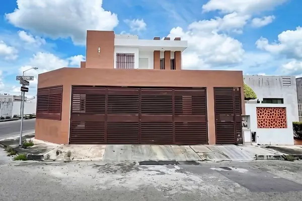 Casa en Esquina de 3 Habitaciones en Fracc. Las Américas