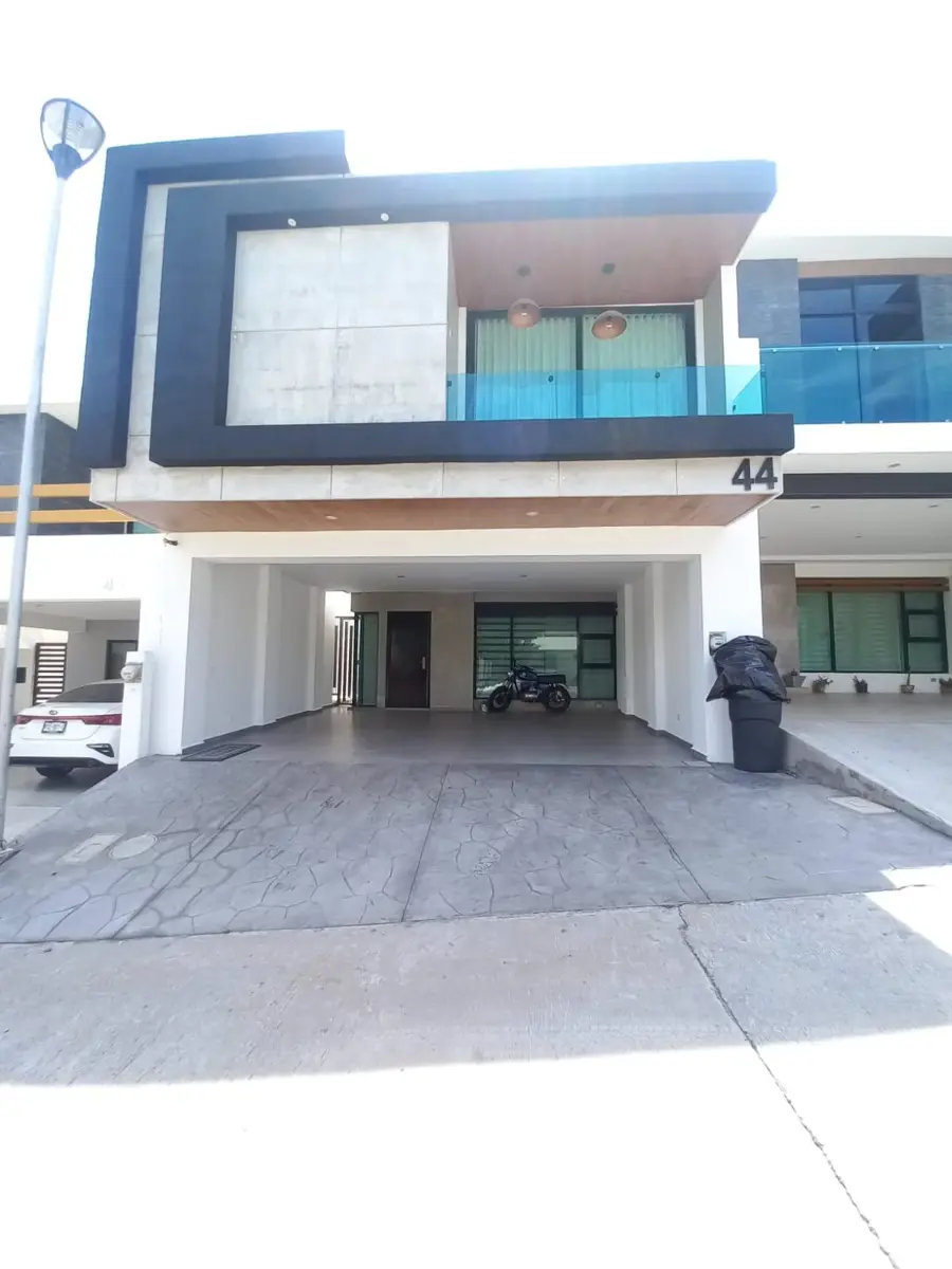 CASA EN VENTA EN PRIVADA COLONIA MONTEBELLO EN CULIACAN SINALOA CASA EN VENTA EN PRIVADA COLONIA MONTEBELLO EN CULIACAN SINALOA