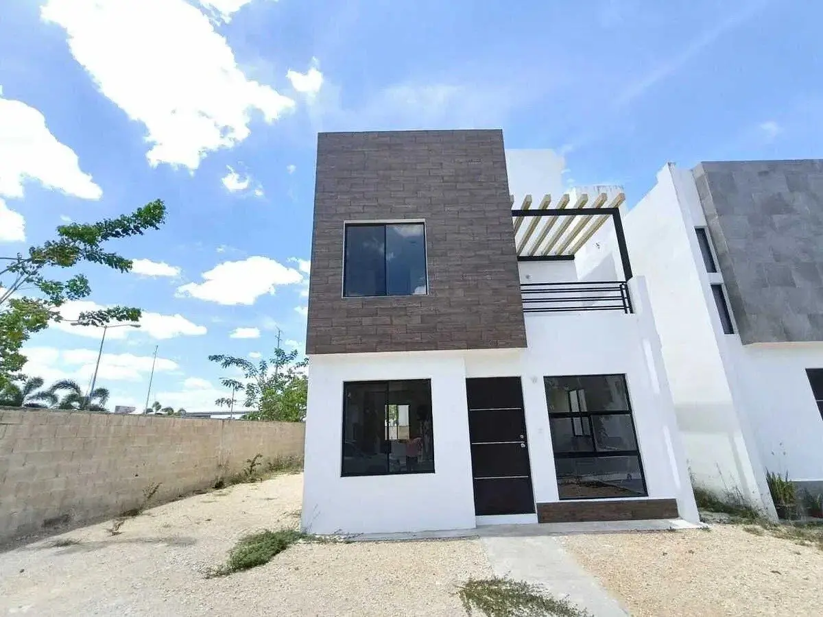 Casa en venta en Chichi Suarez, Mérida — foto 1 de 21