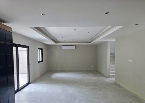 Casa en venta en Altares Residencial, Santiago — foto 3 de 14