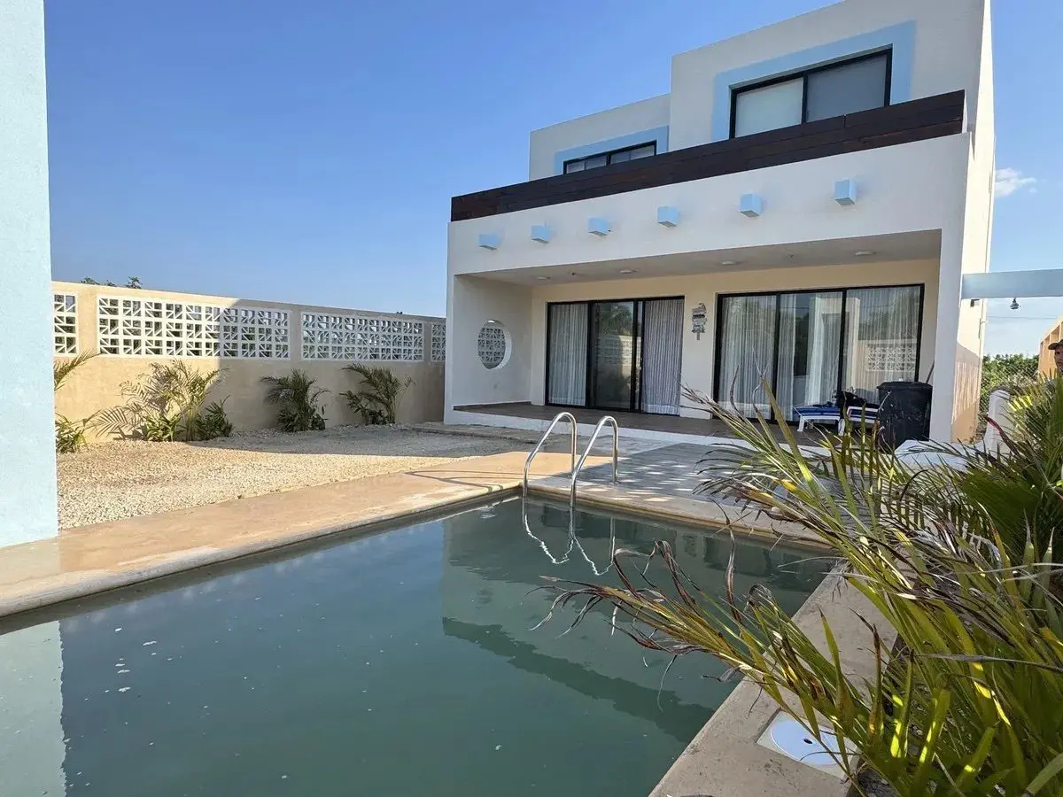 Casa en venta en Chicxulub Puerto, Progreso — foto 1 de 16