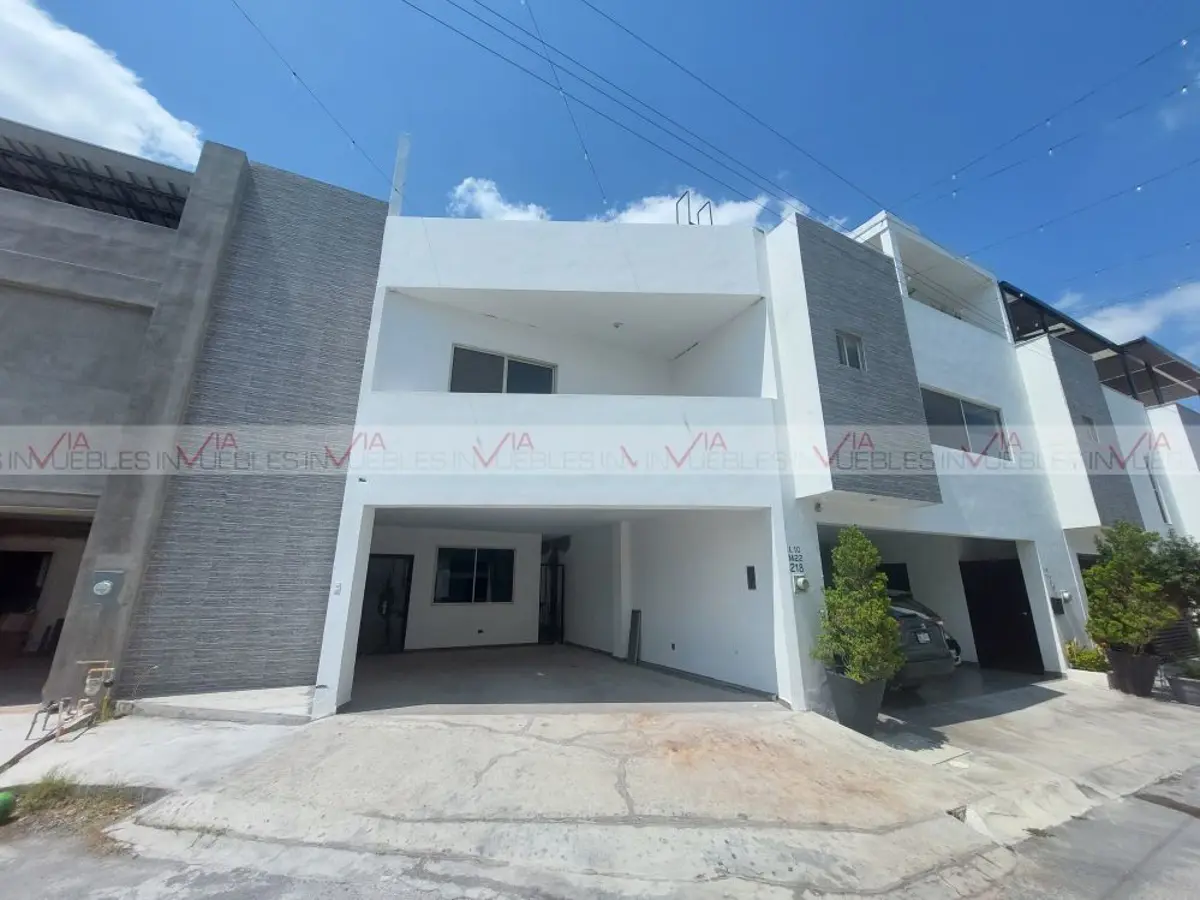 Casa en venta en Cumbres del Valle, Monterrey — foto 1 de 24