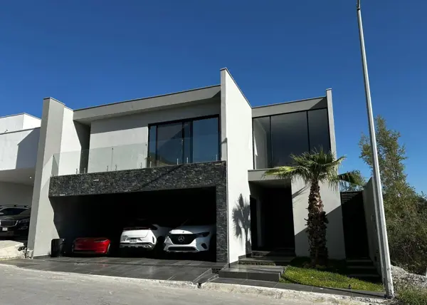 Venta de Casa en Bosque Residencial, Santiago N.L.
