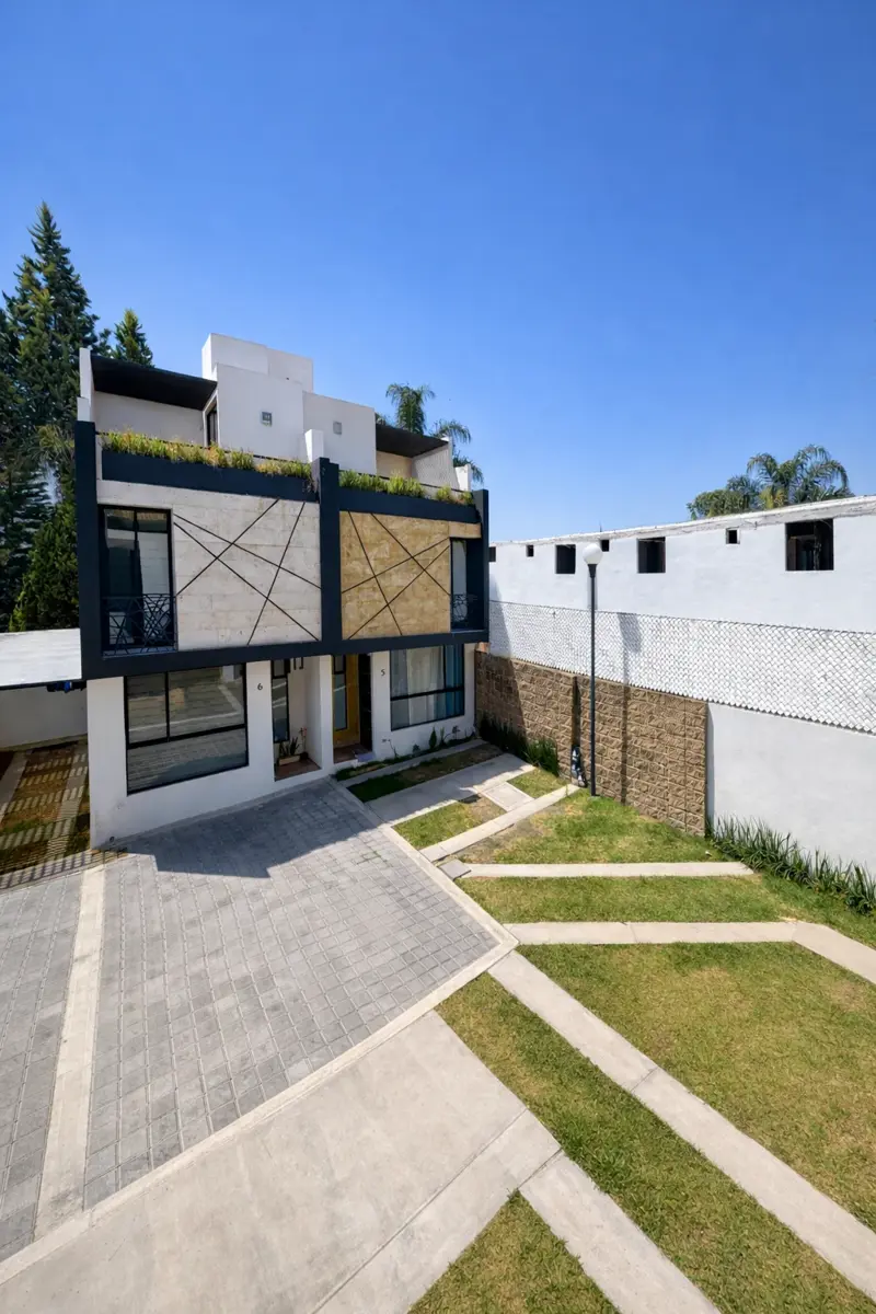 Casa en venta en San Juan Cuautlancingo, Cuautlancingo — foto 1 de 10