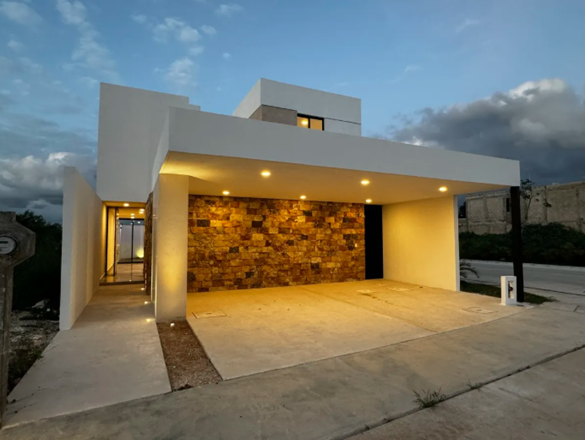 Casa en venta en Conkal, Conkal — foto 1 de 29