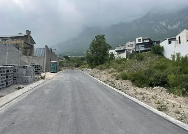 Terreno en venta en Residencial Cordillera, Santa Catarina — foto 3 de 10