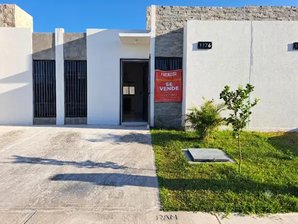 Hermosa casa en venta de 2 recámaras en Zona Tranquila de Colima