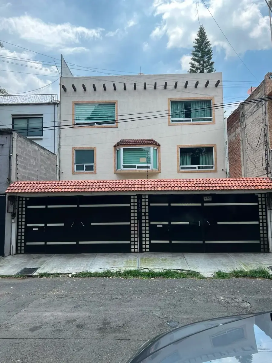 Venta casa Colonia Sinatel amplia 4 recamaras con baño patio 2 estacionamientos excelente ubicación Venta casa Colonia Sinatel amplia 4 recamaras con baño patio 2 estacionamientos excelente ubicación