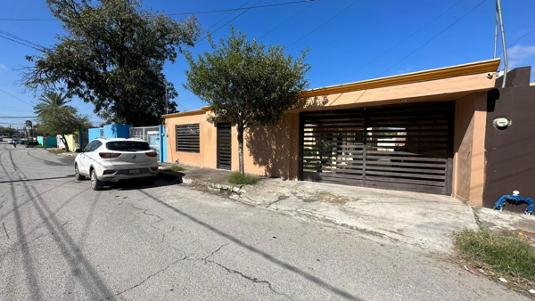 Casa en venta en El Pueblo, Monclova — foto 2 de 32