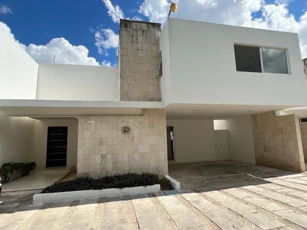 Casa en RENTA en San Ramón Norte, Mérida.