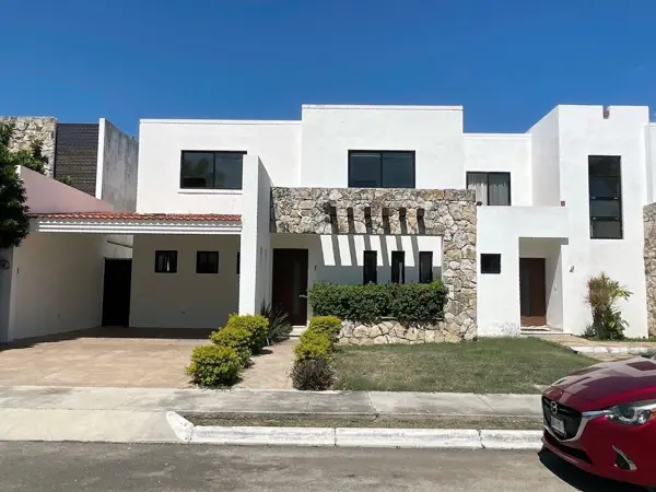 Casa(1) en RENTA en Privada Cocoyoles en Santa Gertrudis Copó — foto 1 de 46
