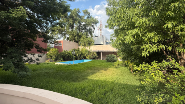 Casa en venta en Del Valle, San Pedro Garza García — foto 2 de 4