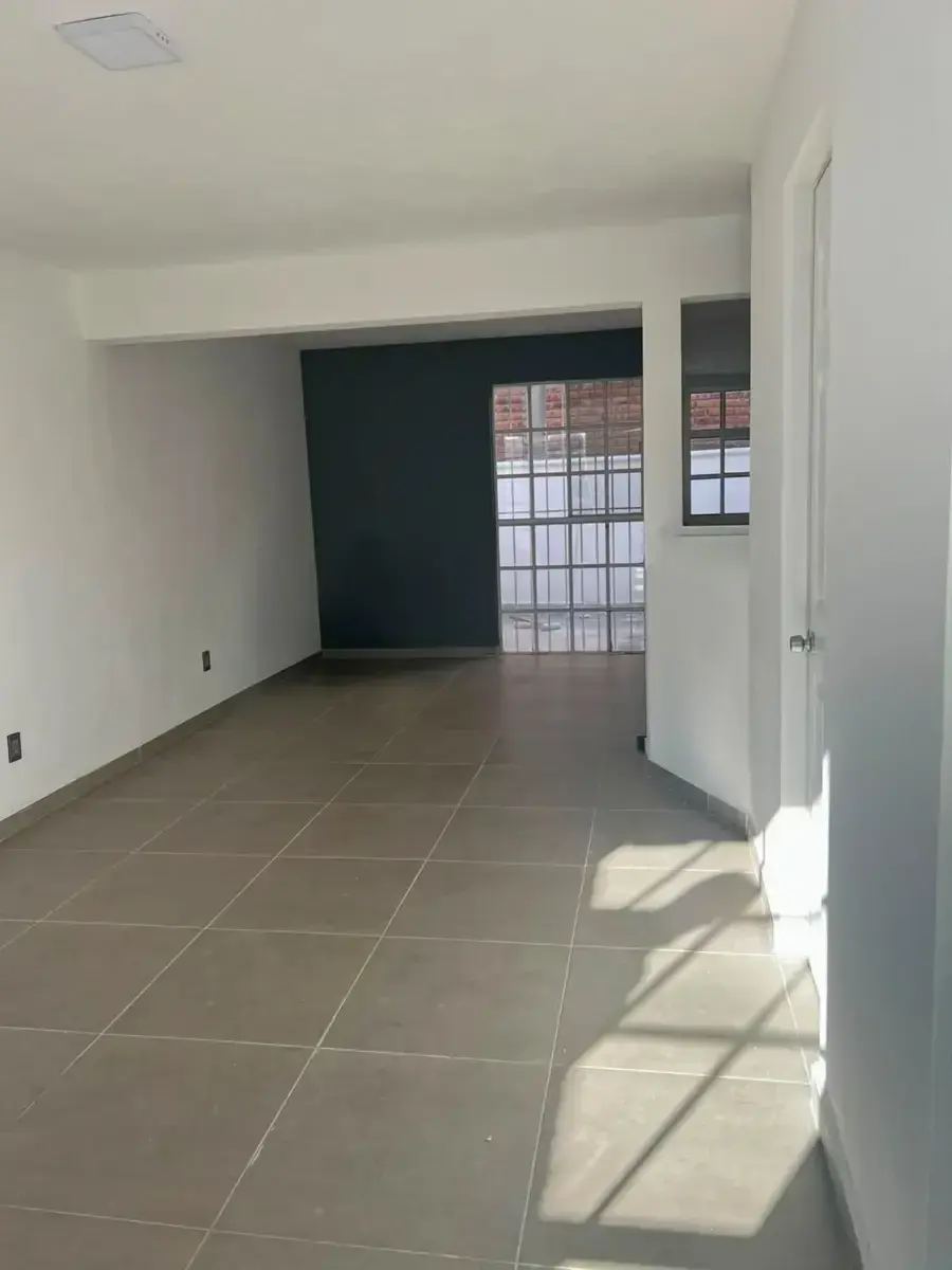 Casa en venta en Real de los Naranjos, León — foto 1 de 9