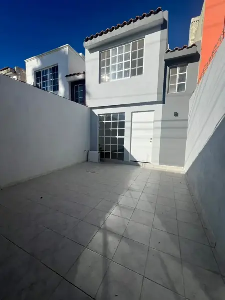 Casa en venta en Real de los Naranjos, León — foto 3 de 9