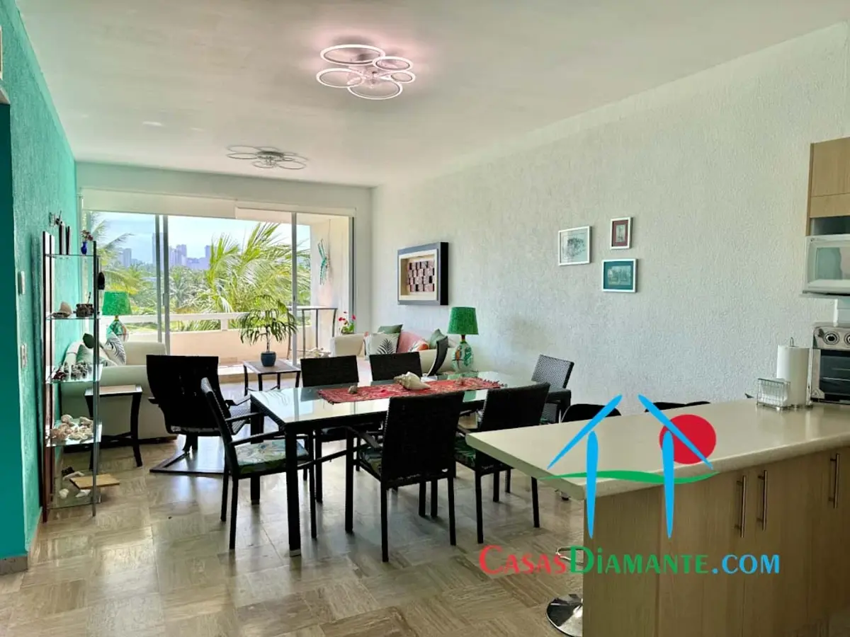 Departamento de 2 recámaras con terraza y vista al campo de golf y parcial al mar Departamento de 2 recámaras con terraza y vista al campo de golf y parcial al mar