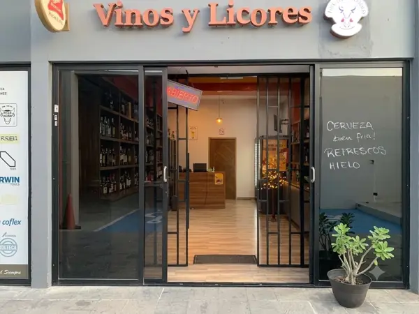 Local en venta en Valle Imperial, Zapopan — foto 2 de 4