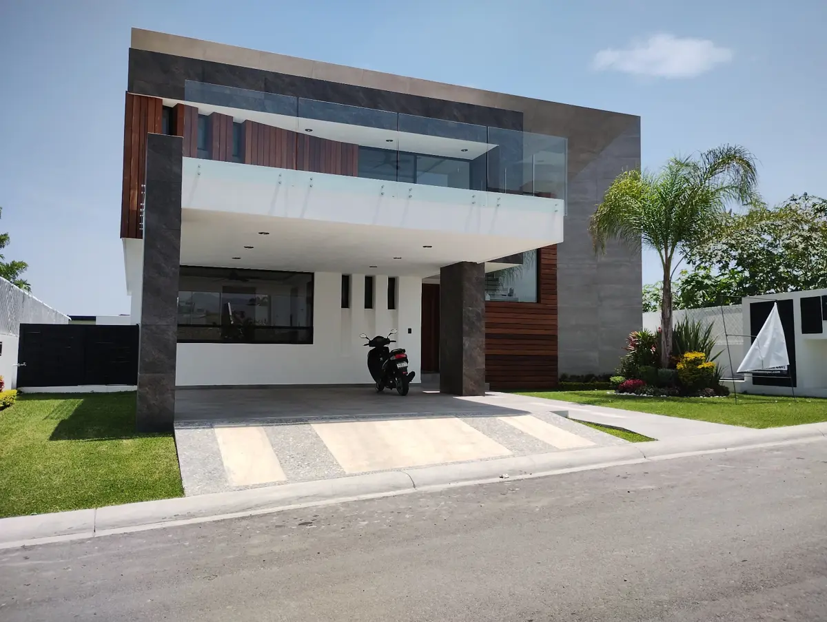 Casa en venta en Lomas de Cocoyoc, Atlatlahucan — foto 1 de 32