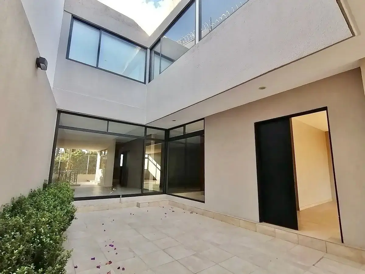 Casa en renta en Lomas de Chapultepec III Sección, Miguel Hidalgo — foto 1 de 27