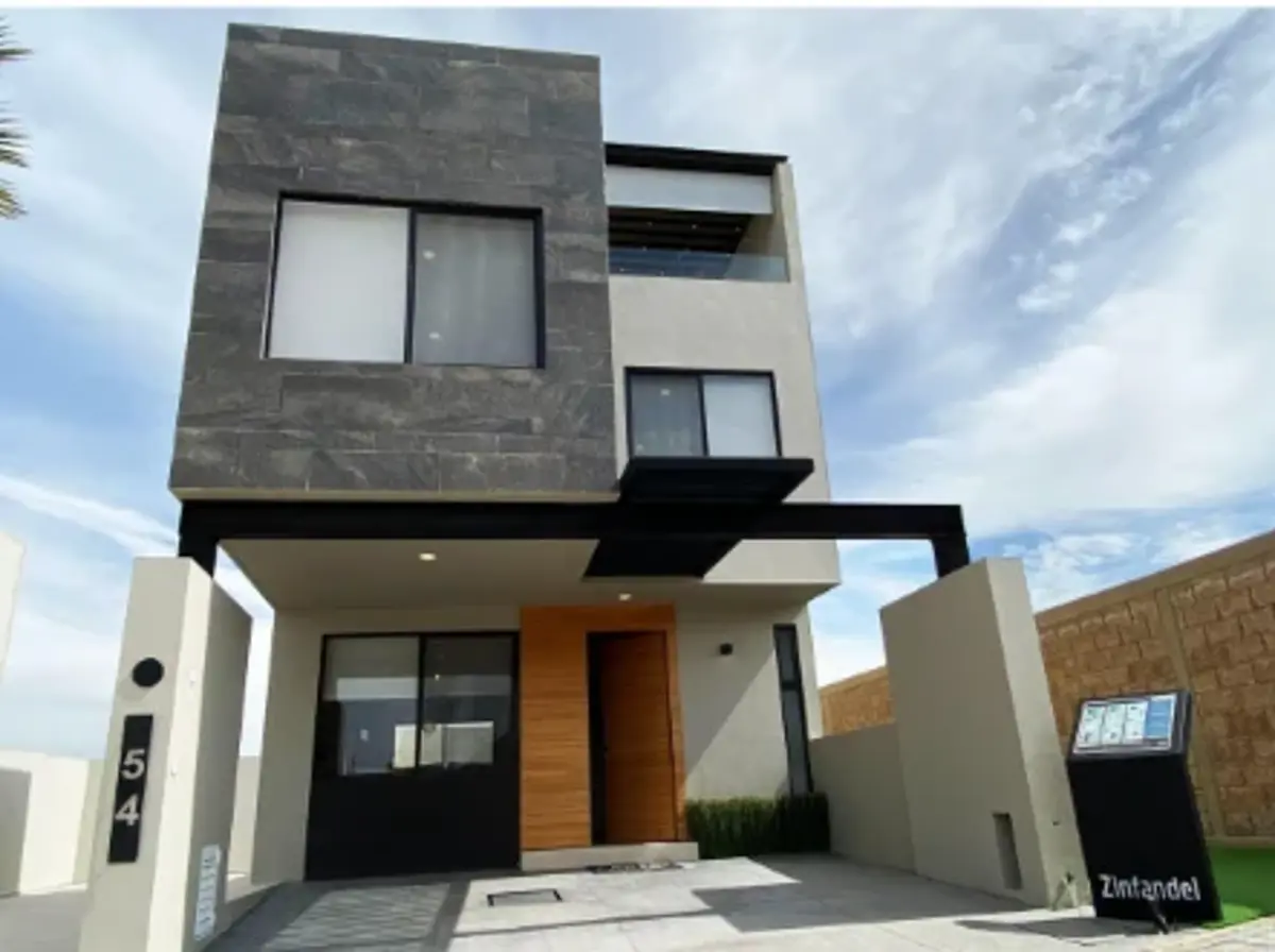 Casa en venta en Lomas de Angelópolis, San Andrés Cholula — foto 1 de 19