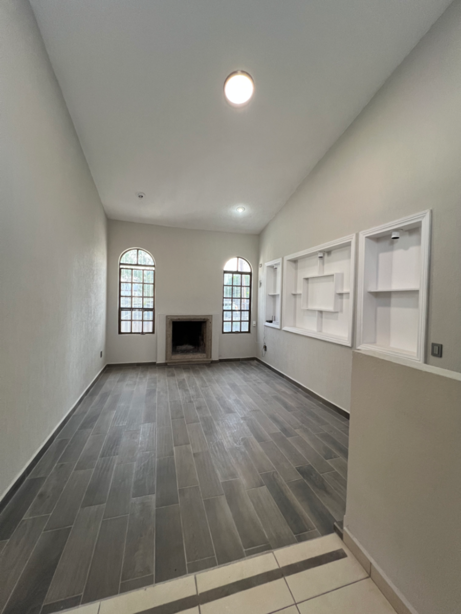 Casa en renta en Alpes Norte, Saltillo — foto 1 de 23