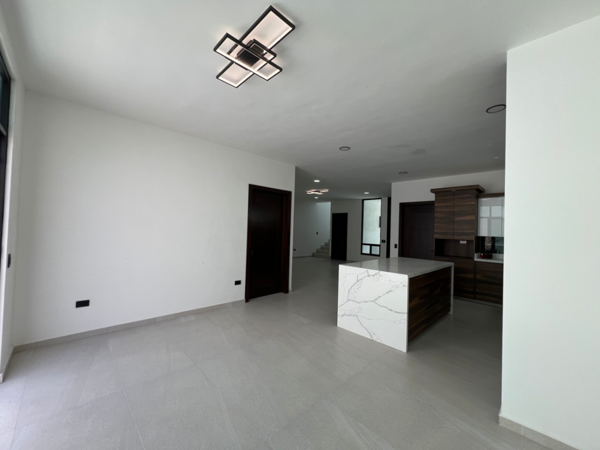 Casa en venta en Rincón de los Encinos, Saltillo — foto 3 de 25