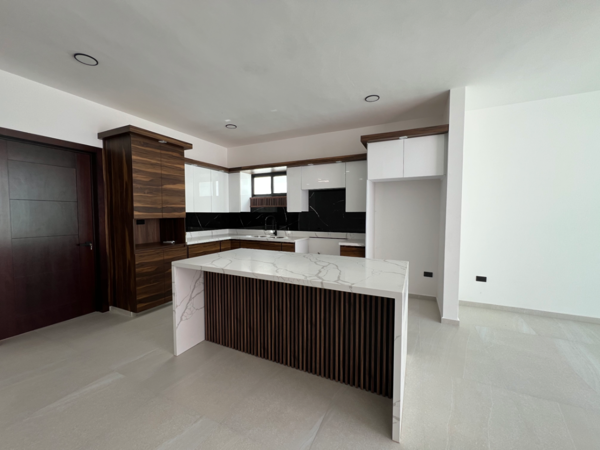 Casa en venta en Rincón de los Encinos, Saltillo — foto 2 de 25
