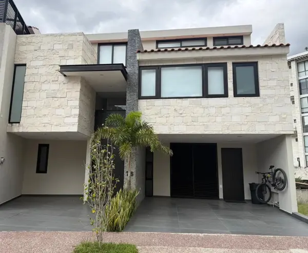 Casa en renta en Lomas de Angelópolis II, San Andrés Cholula — foto 3 de 25