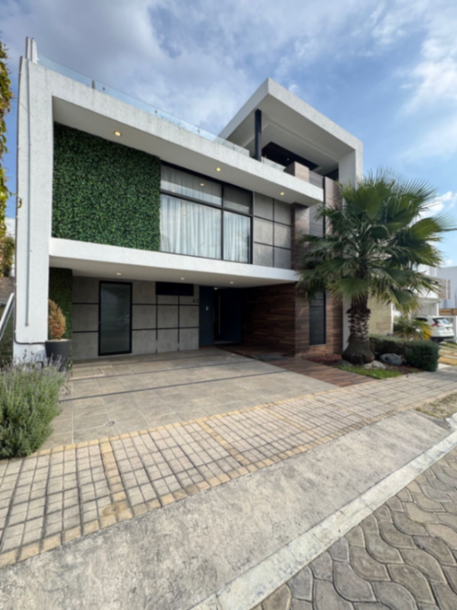 Casa en venta en Lomas de Angelópolis II, San Andrés Cholula — foto 1 de 26