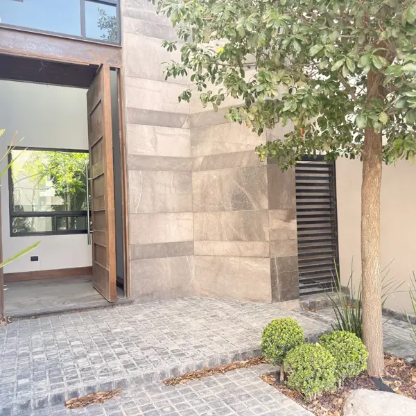 Casa en venta en La Escondida, Saltillo — foto 3 de 15