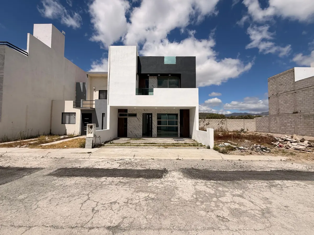 Casa en venta en Nuevo Centro de Población Agrícola el Chacón, Mineral de la Reforma — foto 1 de 16