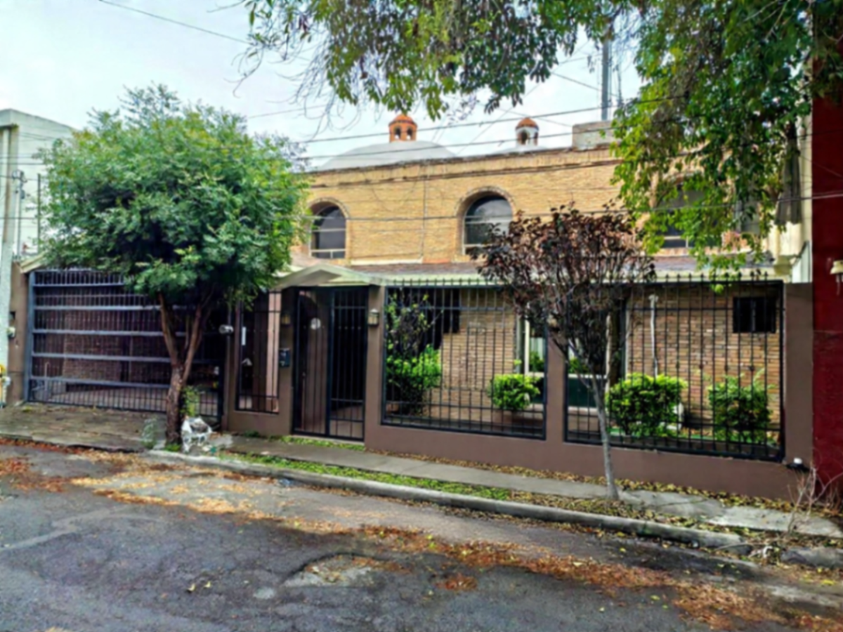 CASA EN VENTA EN LA COLONIA MARÍA LUISA CASA EN VENTA EN LA COLONIA MARÍA LUISA