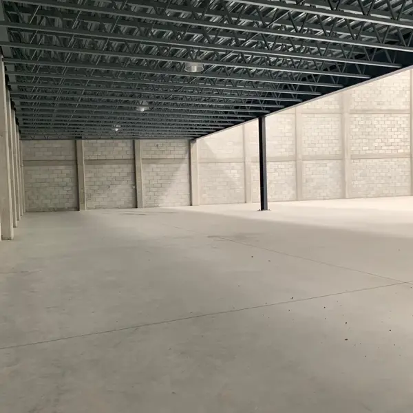 Bodega en renta en Oscar Flores Tapia, Saltillo — foto 2 de 11